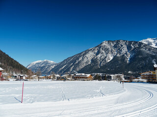 Pertisau am Achensee, Skistation und Langlaufloipen in Tirol am Westufer des Achensees