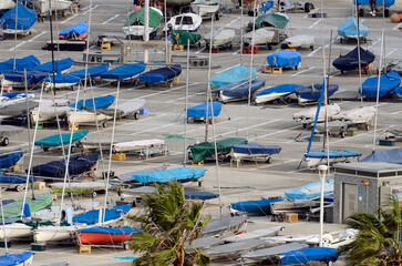 ヨットハーバー