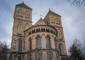 Fototapeta na wymiar Basilica of St. Cunibert - Cologne, Germany