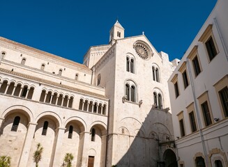 Fototapeta na wymiar Ancient Basilica Cattedrale Metropolitana Primaziale San Sabino church in Bari, Italy