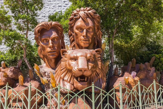 Close up view of statue of Siegfried and Roy at Mirage Casino , Las Vegas,  Nevada, USA.