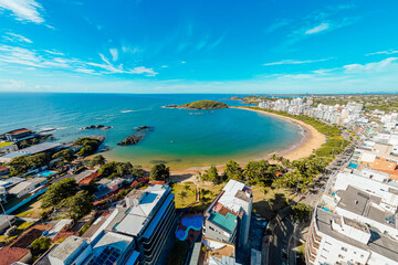 Imagem aérea das praias de Nova Guarapari, Peracanga, Guaibura e Bacutia no bairro também...