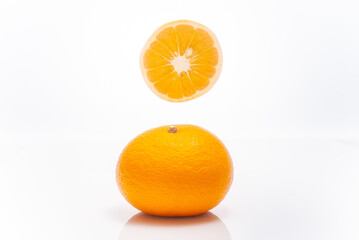 丸々のみかんと輪切のみかん