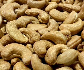 cashew nuts in a bowl