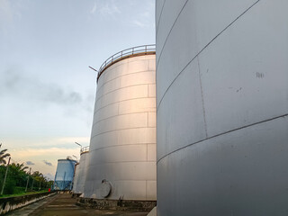 Crude oil export factory industry And oil storage tank . industrial tanks