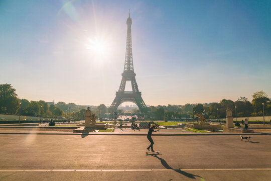 People enjoying spare time activities at Place du Trocadero infront of the Eifel Tower