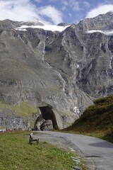 Denkmal an die Opfer der Errichtung der Kraftwerke am Moserboden