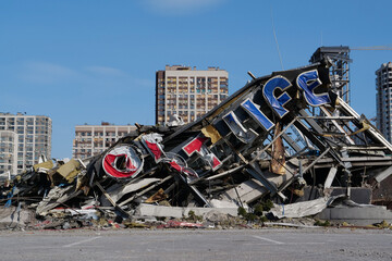 Russia - terrorist country, destroyed shopping and entertainment center in Kyiv