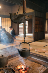 古民家の囲炉裏と鉄瓶　Irori (Japanese hearth) at traditional house