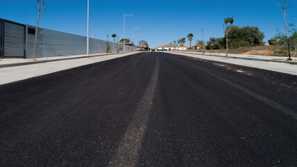 Carretera nueva asfaltada, recursos