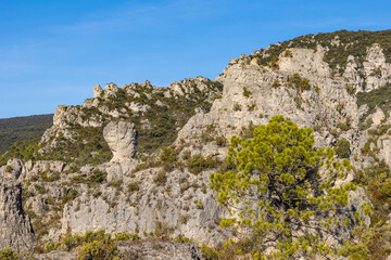 Cirque de Mourèze, gigantesque chaos dolomitique au pied du Mont Liausson