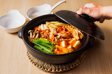 キムチ鍋 　KimuchiI hot pot