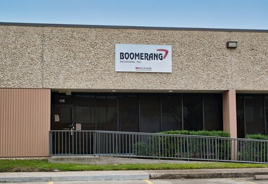 Boomerang Packaging Inc. Office Building Exterior In Houston, TX. Small Local Shipping Supply Business Storefront.