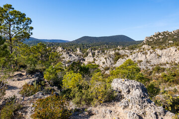 Cirque de Mourèze, gigantesque chaos dolomitique au pied du Mont Liausson