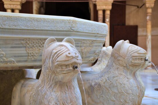 fuente patio de los leones 