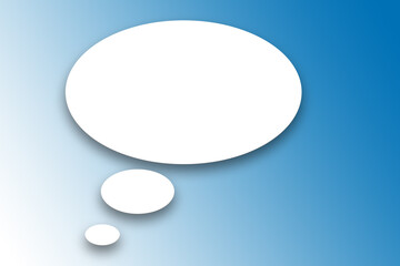 Weiße Sprechblase vor blauen Hintergrund, 2D-Illustration