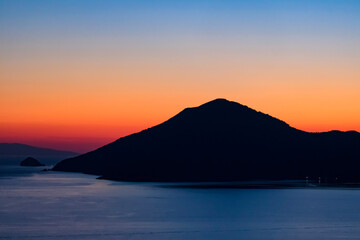 Fototapeta premium sunset over the sea