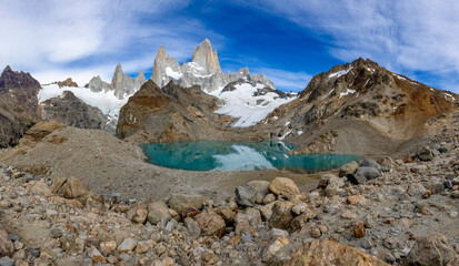 Stunning Laguna de los Tres with its turquoise water and Mount Fitz Roy and icefield in the back -...