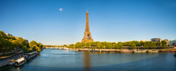 Papier Peint photo Lavable Paris Riverside view of Eiffel Tower in Paris. France