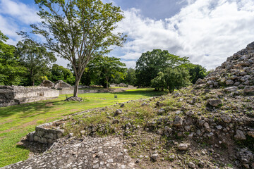 Fototapeta na wymiar The ruins of a beautiful pyramid in the archaeological zone of Edzna in Mexico.