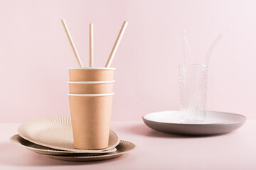 Disposable paper tableware instead of ceramic and glass. Zero waste.