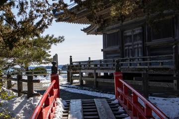 赤い橋と瑞巌寺五大堂