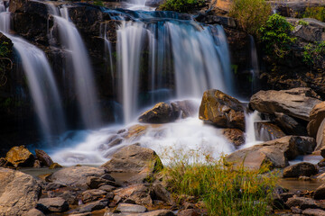 Fototapeta premium Mae Ya Waterfall, Doi Inthanon, Jong Thong, Chiang Mai