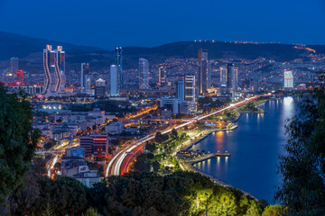Fototapeta na wymiar city skyline at night in izmir