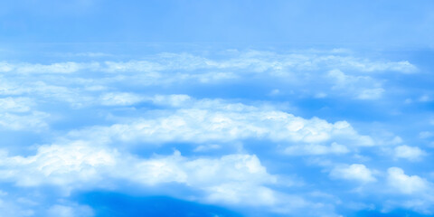 Naklejka premium Sunny weather with blue sky and white clouds Sky texture