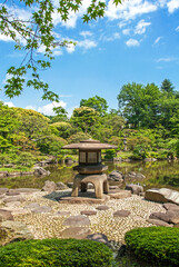 旧古河庭園, 石灯籠, 日本庭園