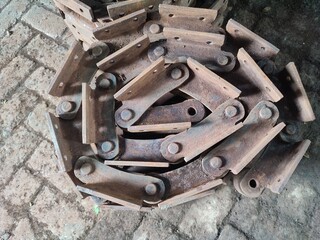 rusty old chain