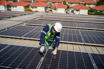 Maintenance engineer, Solar energy systems engineer perform analysis solar panels, Engineer service...