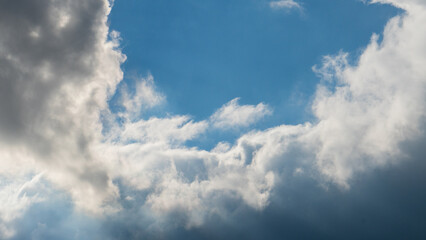 Fototapeta premium sunlit clouds