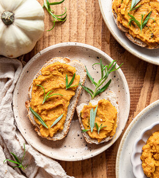 Pasta z dyni na kanapki zdrowe śniadanie