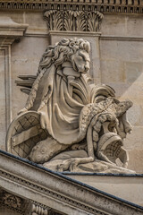 Obraz premium Architectural fragment of the central building of the Paris military school (Ecole Militaire), founded in 1750. Paris, France.