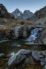 Cascate e giochi d'acqua alle pendici del monviso