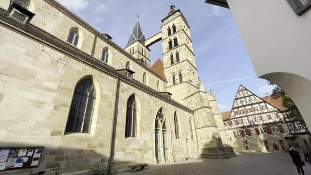Evangelische Kirche St. Dionys in Esslingen am Neckar mit Doppelturm	