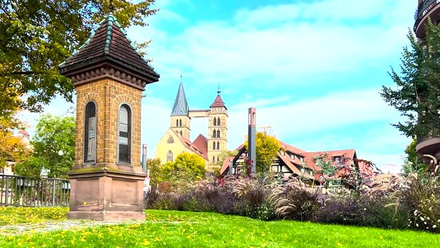 Evangelische Kirche St. Dionys in Esslingen am Neckar mit Doppelturm	