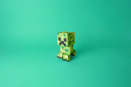 Pixel Papercraft - Creeper (Minecraft Dungeons)