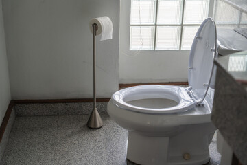 タイ、バンコクの綺麗に清掃された清潔なトイレ