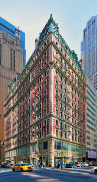 NEW YORK, USA-March 09, 2008: A historical building Knickerbocker Hotel at a corner of Fifth Avenue in Manhattan Island, New York City