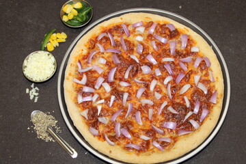 Indian style Pizza - Onion