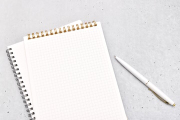 ペンとノート
