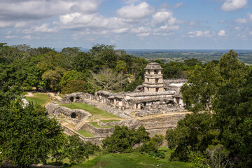 Fototapeta na wymiar pakal mayan king palace in palenque in forest, chiapas mexico