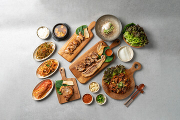 Korean food dishes Korean food dishes 돼지고기 삼겹살 구이 돼지 목살 구이