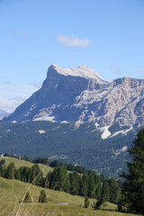 Obraz premium Blick von Pralongia zum Heiligkreuzkofel