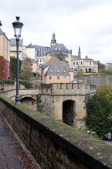Panoramaweg mit Michaelskirche in Luxemburg