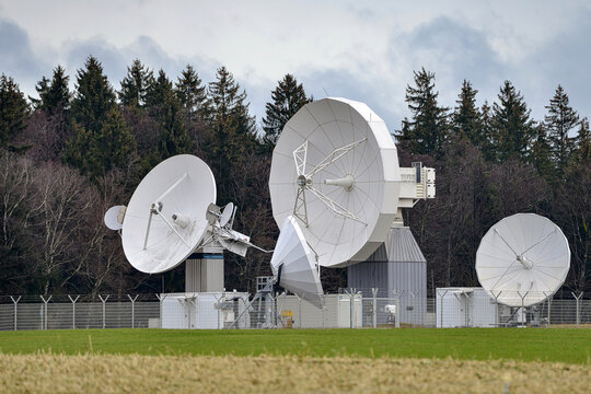 Large long range satellite dishes.