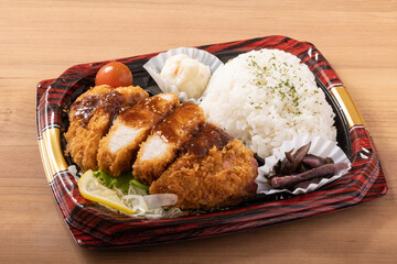 三元豚のとんかつ弁当