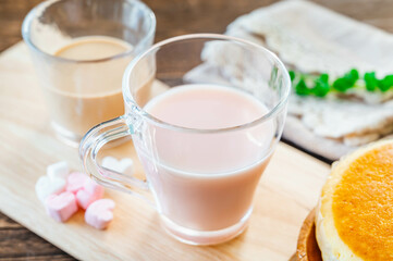 イチゴオレとミルクブリュー